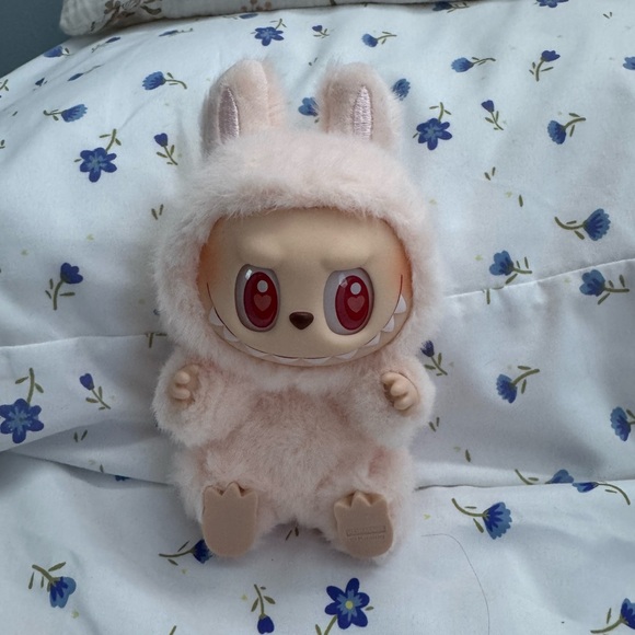 DADA LABUBU - Picture 2 of 5